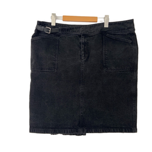 LAUREN JEANS CO. BLACK DENIM PENCIL SKIRT W/ BUCKLE DETAIL & BACK SPLIT, SIZE 18
